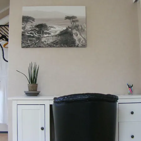 Oda ve Kahvaltı Njoy-uithof *