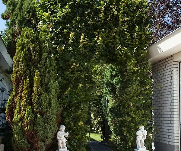 Njoy-uithof Bed & Breakfast *