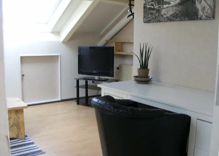 Bed & Breakfast Njoy-uithof Den Haag